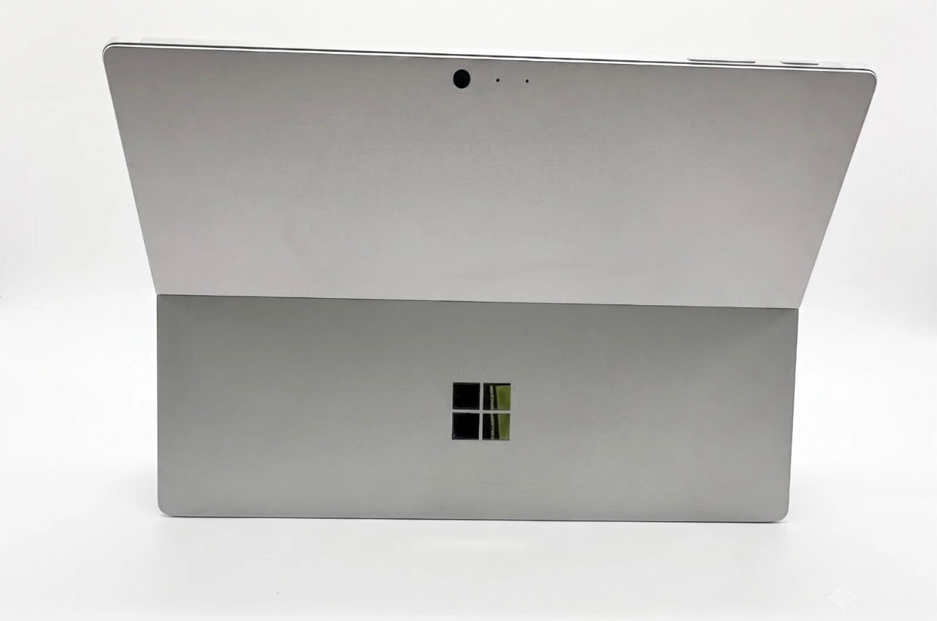 Pre-owned Microsoft Surface Pro 5 12.3 inch touchscreen- Intel i5-7300U, 4GB RAM, 128GB SSD, Win11