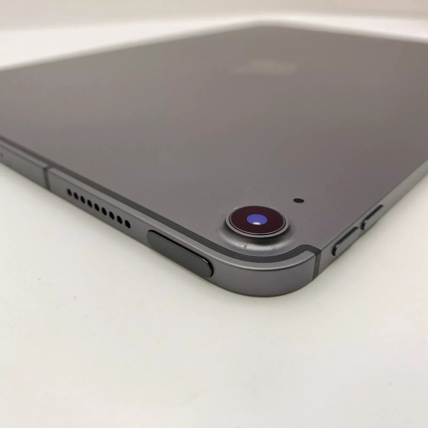 Apple iPad Air 4th Gen 256GB, 10.9 Space Gray (Unlocked) A2324 - Good Condition