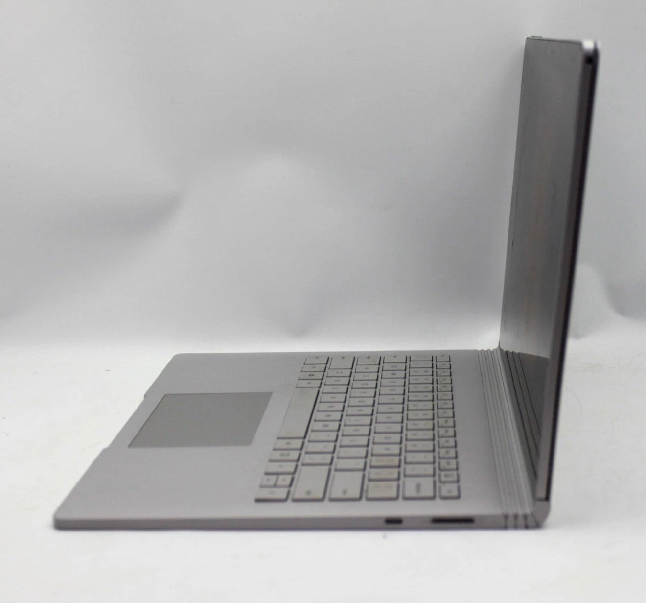 Microsoft Surface Book 2 13.5" Touch i5-7300U 8GB RAM 256GB SSD Win 11 Pro (Fair Used)