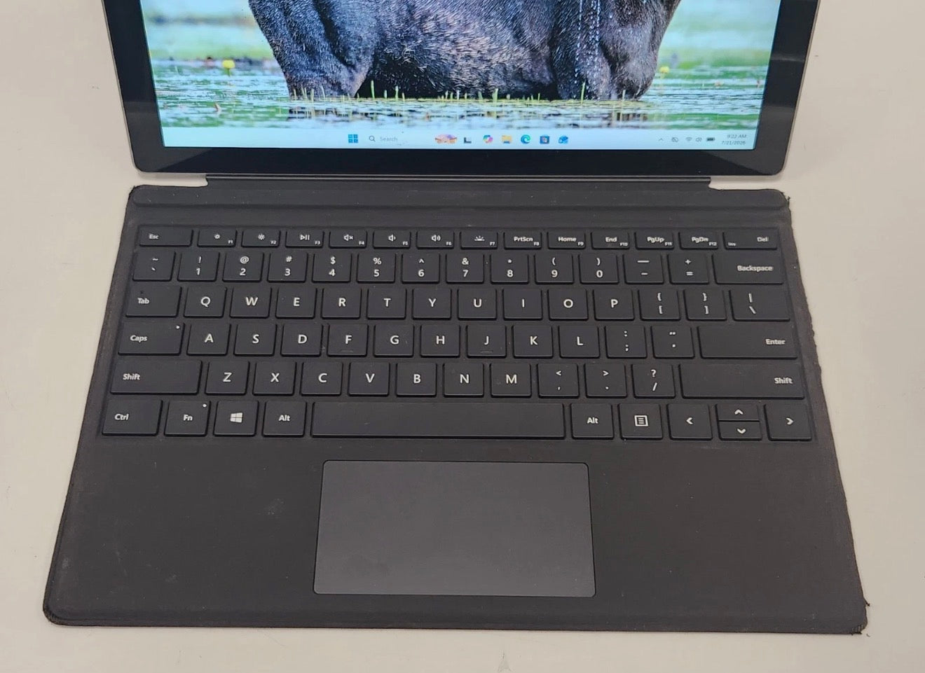 Pre-owned Microsoft Surface Pro 6 1796 i5-8250U 1.6GHz 16GB 256GB W11PRO w/ Keyboard Cover