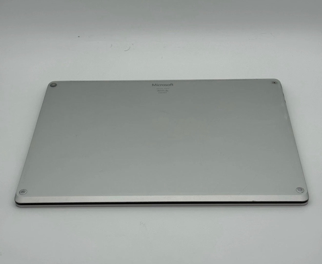 Microsoft Surface Laptop 2 13.5" | Intel i5 | 8GB RAM | 256GB SSD | Windows 11 Pro - Used image 8