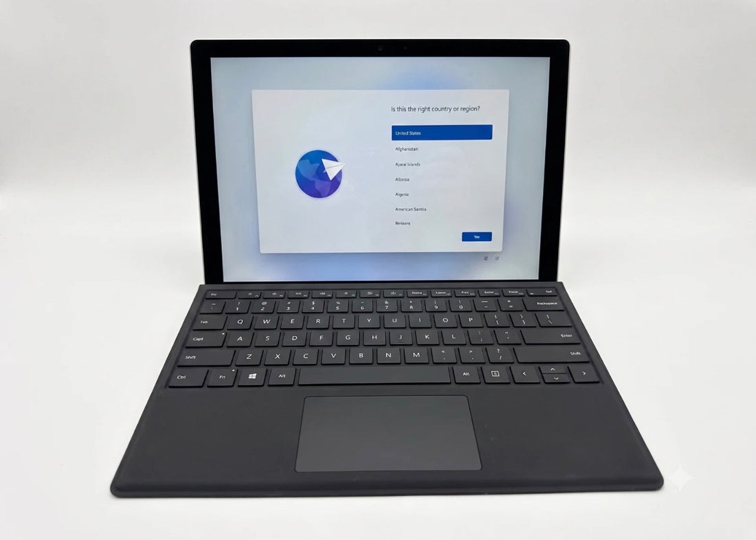 Pre-owned Microsoft Surface Pro 5 12.3 inch touchscreen- Intel i5-7300U, 4GB RAM, 128GB SSD, Win11