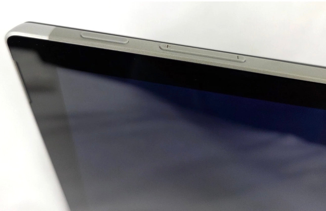 Pre-owned Microsoft Surface Pro 6 12.3 inch touchscreen- Intel Core i5-8250U, 8GB RAM, 256GB SSD, Win11