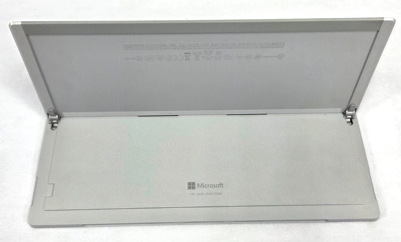 Pre-owned Microsoft Surface Pro 6 12.3 inch touchscreen- Intel Core i5-8250U, 8GB RAM, 256GB SSD, Win11