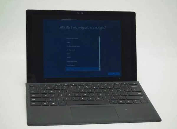 Microsoft Surface Pro 5th 12.3 inch Model 1807 - Intel Core i5 7300U, 8GB RAM, 256GB SSD WiFi+LTE Unlocked (Used) - Image 2