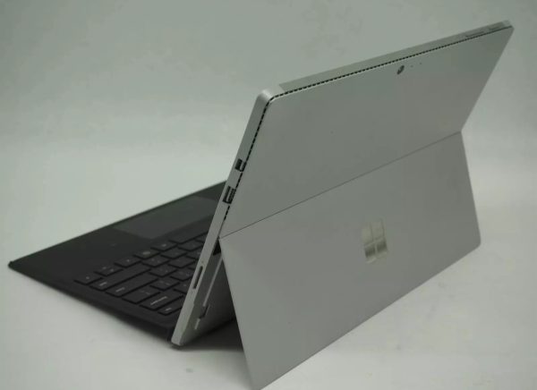 Microsoft Surface Pro 5th 12.3 inch Model 1807 - Intel Core i5 7300U, 8GB RAM, 256GB SSD WiFi+LTE Unlocked (Used) - Image 5