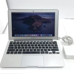 APPLE MACBOOK AIR A1465 i7-4650U @ 1.7GHz 8GB RAM 256GB SSD 2013 W/Charger