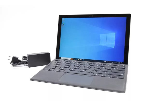 Microsoft Surface Pro 4 12.3 Inch -Intel Core i7 6650U 2.20GHz, 8GB RAM, 256GB SSD