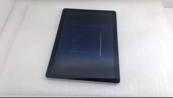 Microsoft Surface Go 10.5 inch 1825 4G LTE - Intel Pentium 4415Y 8GB RAM 128GB Win10 - Image 4