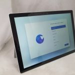 Microsoft Surface Pro 5 (2017) Intel Core m3 7Y-30 4GB Memory 128GB SSD (Used)