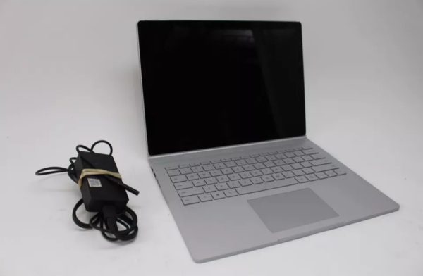 Microsoft Surface Book 2 13.5 inch - Intel Core i5 7300U 8GB Memory 256GB SSD Windows 10