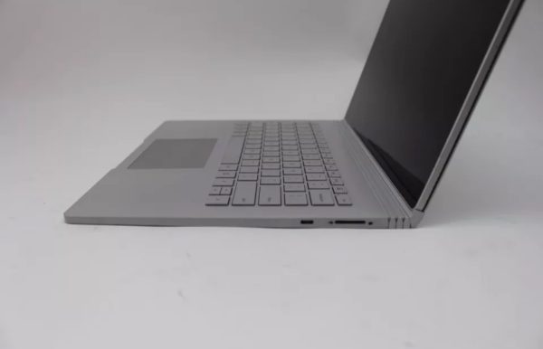 Microsoft Surface Book 2 13.5 inch - Intel Core i5 7300U 8GB Memory 256GB SSD Windows 10 - Image 4