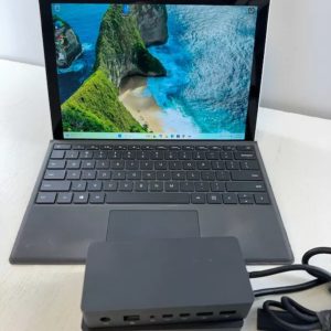 Microsoft Surface Pro 5th 12.3" (256GB SSD, i5-7300U @ 2.60GHz, 8GB RAM) Bundle