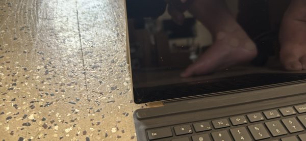 Microsoft Surface Pro 5 1796 12.3 inch 256GB (BROKEN) - Image 4