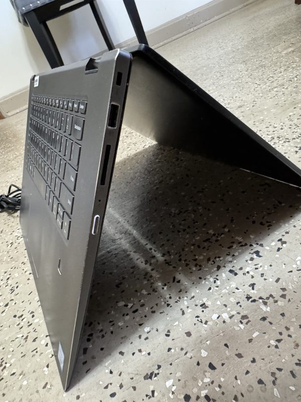 Lenovo 80 XB Flex 5 1570 - Intel i5-7200U, 8GB RAM, 256GB SSD, Windows 11 - Image 5