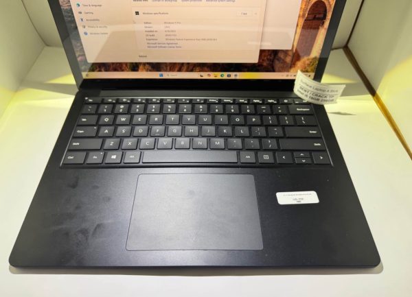 Microsoft Surface Laptop 4 13.5 inch (Bent/Crack Touchpad) Intel i5-1145G7 16GB RAM 512GB SSD - Image 4