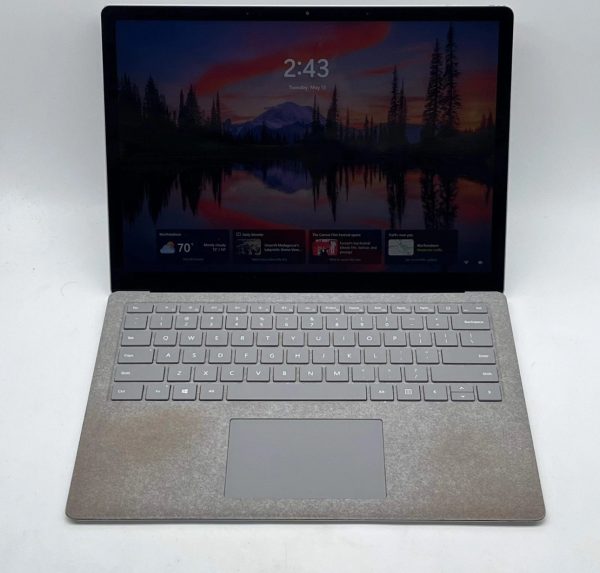 Microsoft Surface Laptop 1769 13.5 inch - Intel Core i5-7300U 8GB RAM 256GB SSD - Image 2