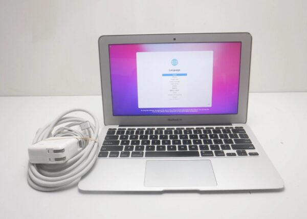 Apple MacBook Air 13” 2015 - Intel i5-5250U 1.60GHz, 8GB RAM, 128GB SSD AP85939