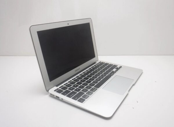 Apple MacBook Air 13” 2015 - Intel i5-5250U 1.60GHz, 8GB RAM, 128GB SSD AP85939 - Image 2
