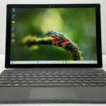 Microsoft Surface Pro 4 1724 12.3"  i5 6300U 2.4 GHz  8Gb Ram 256Gb SSD Win 11 Pro w/Keyboard