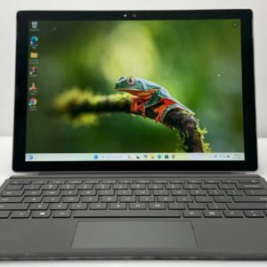 Microsoft Surface Pro 4 1724 12.3"  i5 6300U 2.4 GHz  8Gb Ram 256Gb SSD Win 11 Pro w/Keyboard