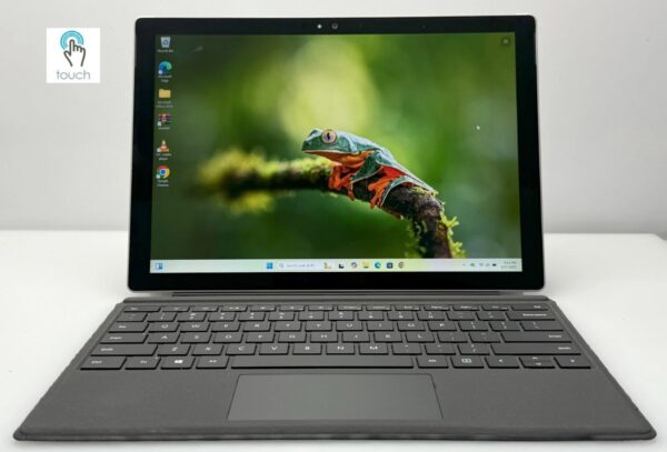 Microsoft Surface Pro 4 1724 12.3"  i5 6300U 2.4 GHz  8Gb Ram 256Gb SSD Win 11 Pro w/Keyboard