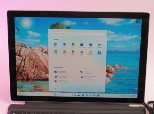 Microsoft Surface Pro 5 12.3 inch Very good select options - Image 3
