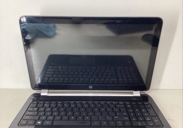 HP Pavilion 15 n206nr 15.6 inch Laptop - AMD A6, 8GB RAM, 256GB SSD, Windows 11 - Image 4