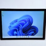 Microsoft Surface Pro 5th 12.3 inch - Intel i5-7300U, 8GB RAM, 128GB SSD