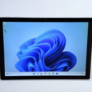 Microsoft Surface Pro 5th 12.3 inch - Intel i5-7300U, 8GB RAM, 128GB SSD