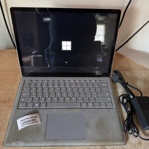Microsoft Surface Laptop 1st Gen 13.5 inch - Intel i5-7300U, 8GB RAM, 128GB (Poor)