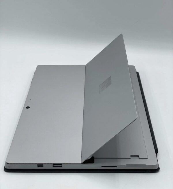 Microsoft Surface Pro 4 1724 12.3" i7-6650U 2.2GHz 16GB RAM 256GB SSD (Good condition) - Image 3