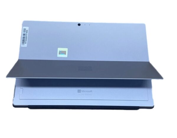 Microsoft Surface Pro 4 12.3 inch - Intel i5-6300U, 8GB RAM, 256GB SSD with pen & keyboard - Image 5