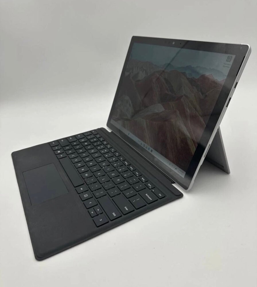 Microsoft Surface Pro 6 (1796) 12.3" | i5-8250U | 8GB RAM | 128GB SSD | Win 11 Pro | Includes Type Cover | A/B Grade image 1