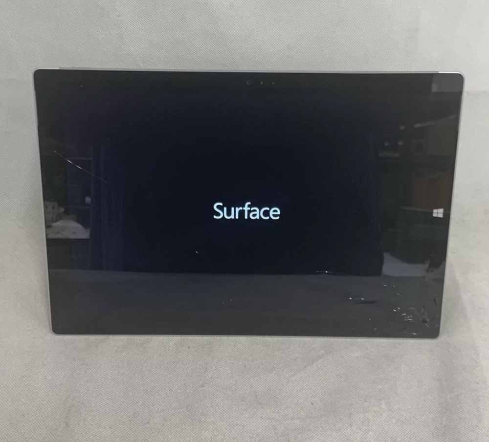 Microsoft surface Pro 3 12.3 Inch Tablet - Intel Core i5 4300U, 4GB RAM, 128GB (Damaged screen) image 3