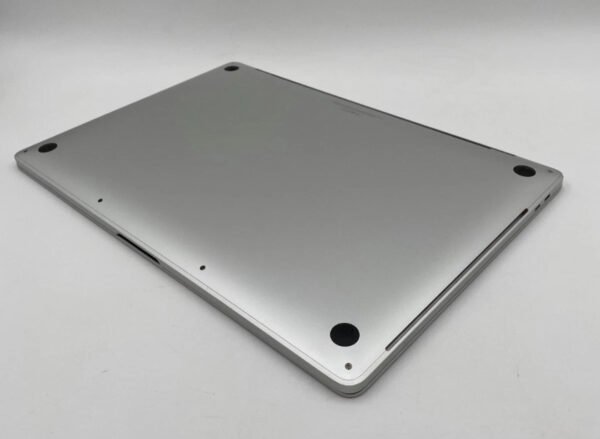 Apple MacBook Pro 16" 2019 A2141 i7-9750H 16GB DDR4 512GB SSD Silver C/DENT image 2