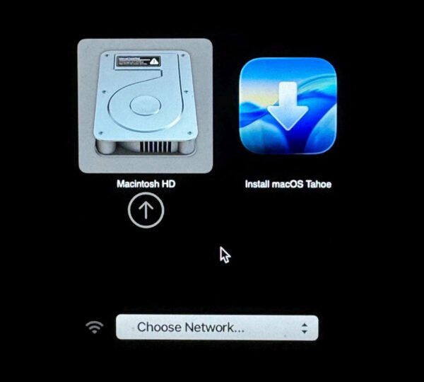 MacOS Tahoe 26.3 USB Flash Drive (Install, Upgrade, or setup) image 1