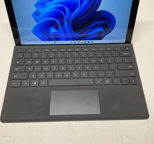 Microsoft Surface Pro 4 1724 Intel i5-6300u @ 2.40GHz 8GB 256GB SSD Win11 Pro image 1