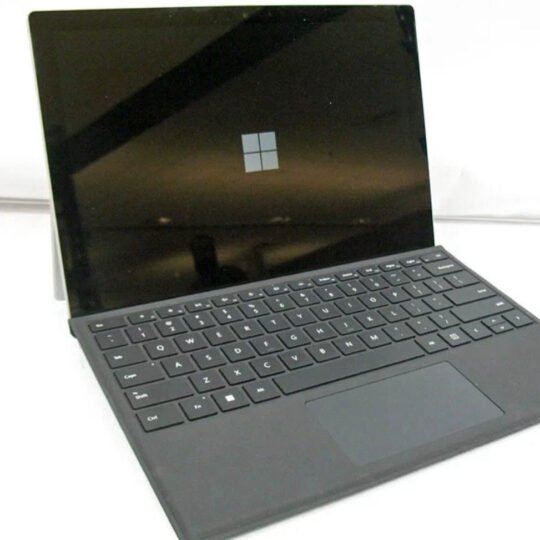 Microsoft Surface Pro 5 12.3 inch Tablet / Laptop - Intel Core i7-7660U, 8GB RAM, 256GB SSD image 0