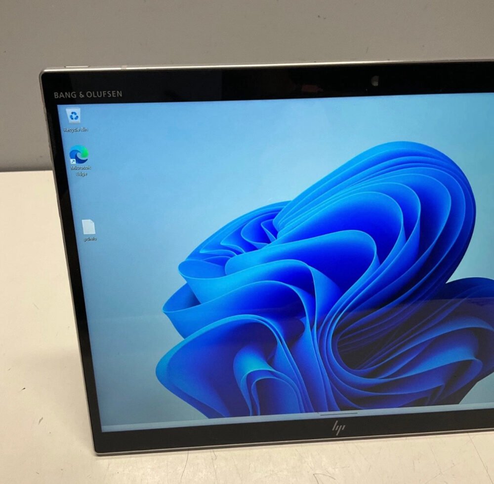 HP Elite x2 G4 2-in-1 12.3" | 1.60GHz Quad Core i5-8265U | 8GB DDR3 | 128GB SSD image 1