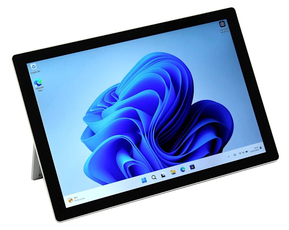 Microsoft Surface Pro 4 12.3" 2-in-1 - Intel i5-6300U | 4GB RAM | 128GB SSD | Windows 11 Pro | Type Cover Included | A/B Condition image 3