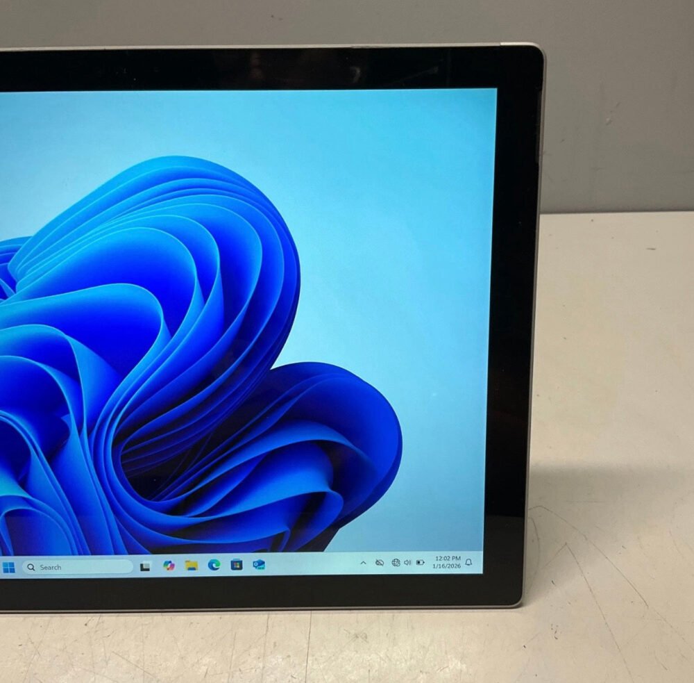 Microsoft Surface Pro 5 12.3 128GB (Tablet only) with charger image 2