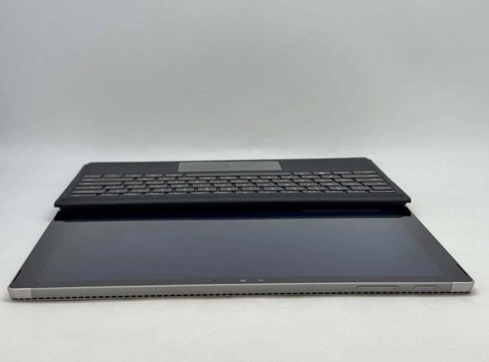Microsoft Surface Pro 4 1724 i5-6300U 4GB RAM 128GB SSD Silver w/ Keyboard image 4