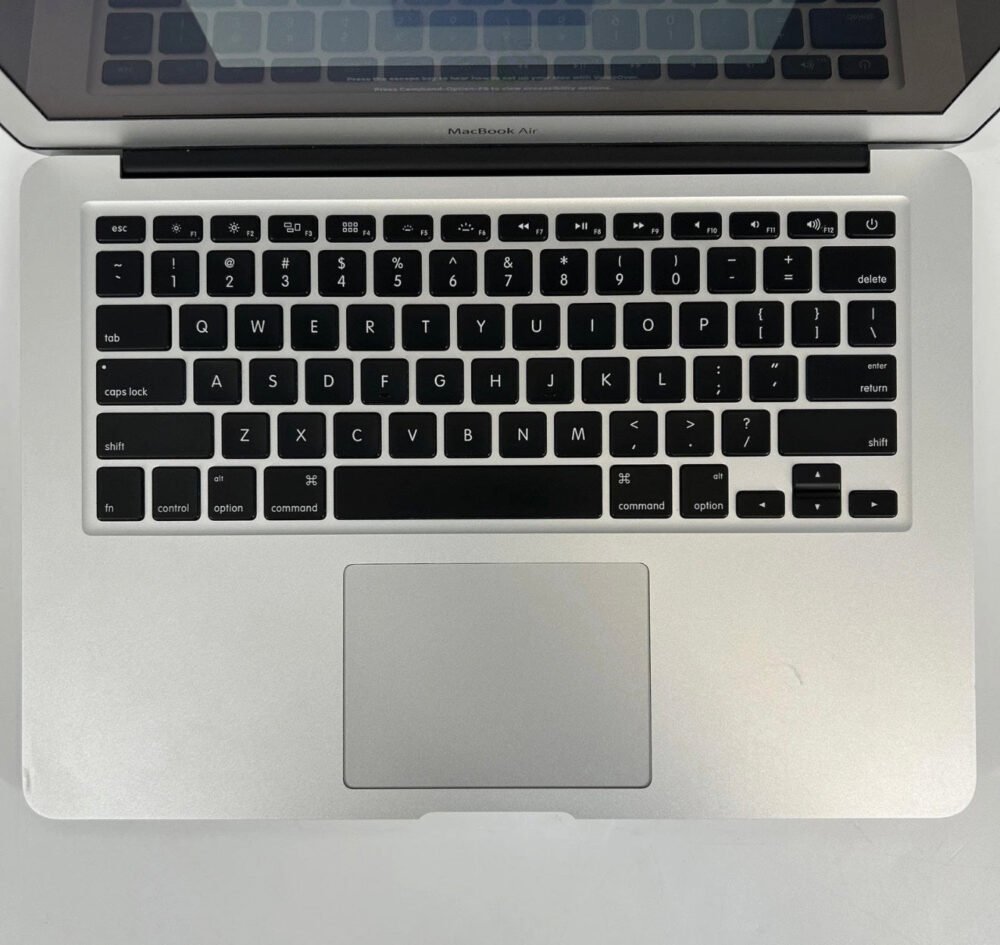 MacBook Air 13 Silver Early 2014 1.4 GHz i5 4GB 256GB SSD (Used) image 1