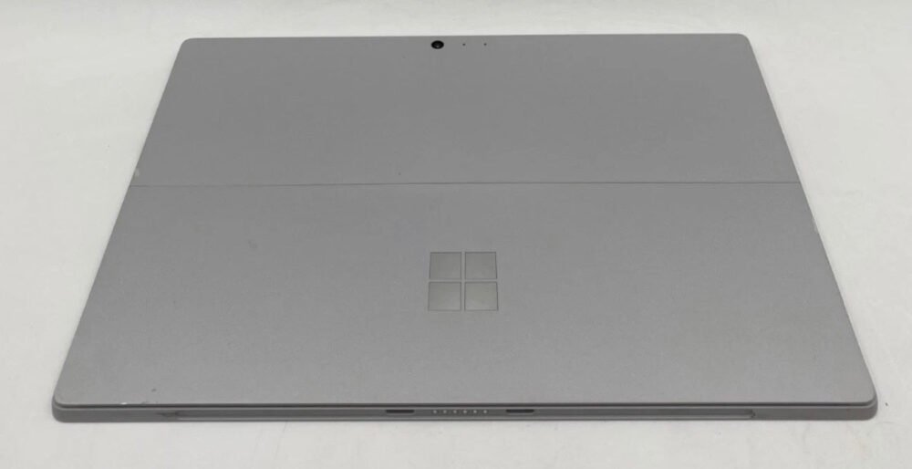 Microsoft Surface Pro 4 12.3 inch (128GB) Tablet with charger - Used Good image 5