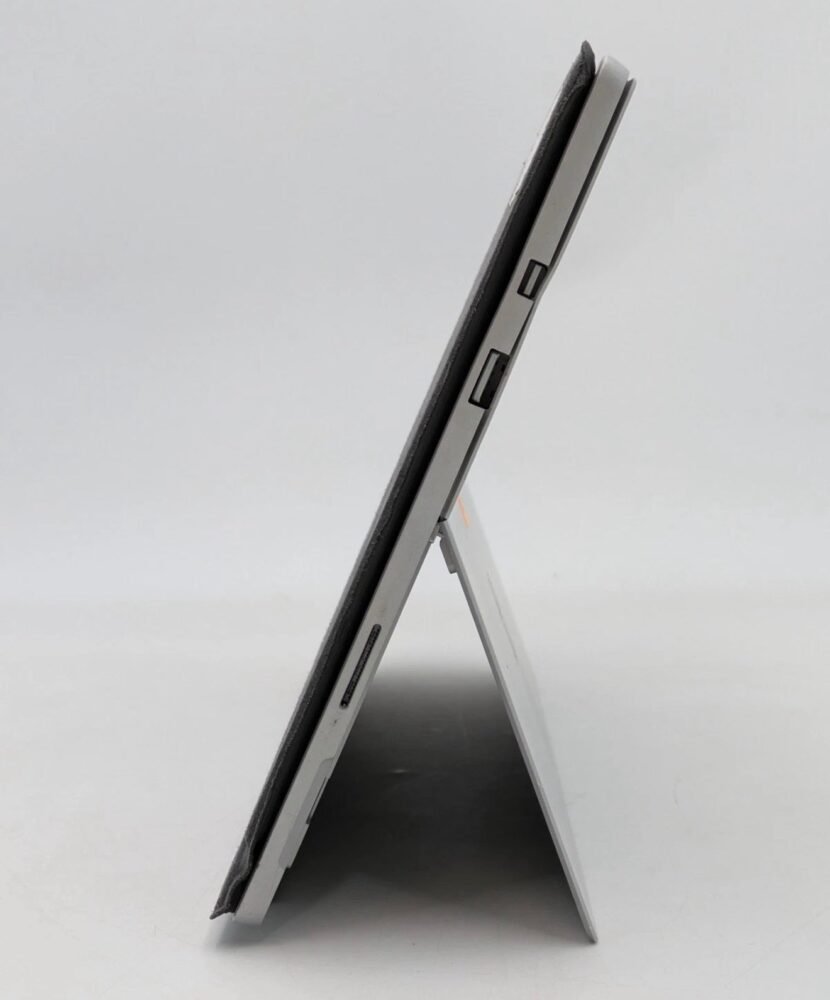 Microsoft Surface Pro 5 1769 12.3 inch - Intel Core i5-7300U, 4GB RAM, 128GB SSD image 4