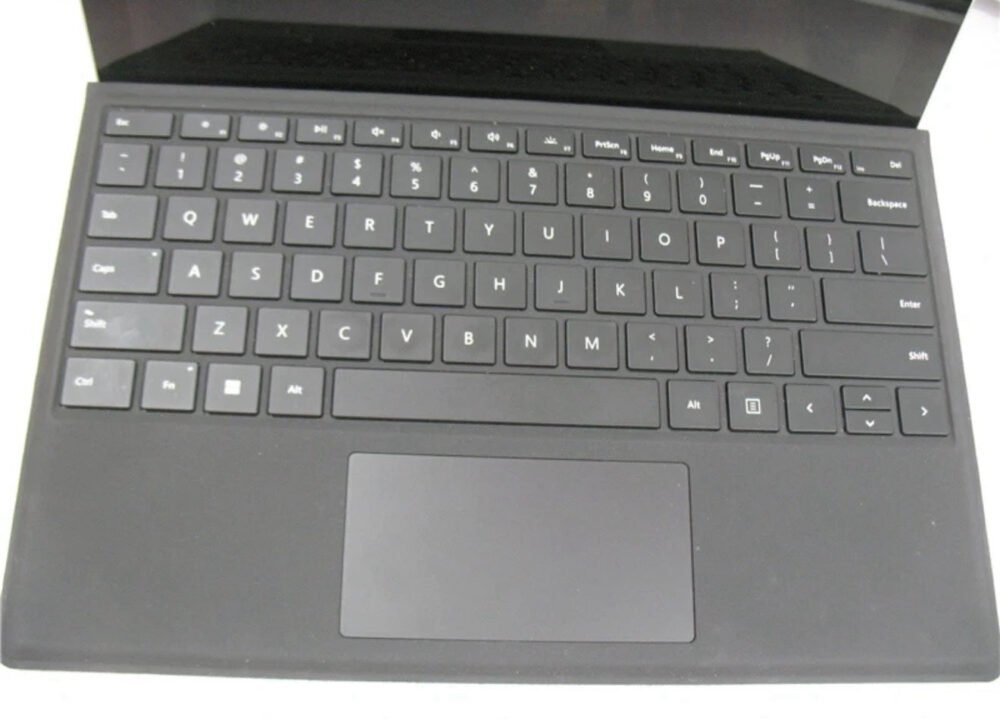 Microsoft Surface Pro 5 12.3 inch Tablet / Laptop - Intel Core i7-7660U, 8GB RAM, 256GB SSD image 1