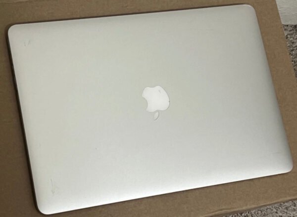 Apple Macbook Pro 15" Mid 2015 Retina, Core i7 2.2GHz 16GB, 256GB SSD, OSX Monterey image 2