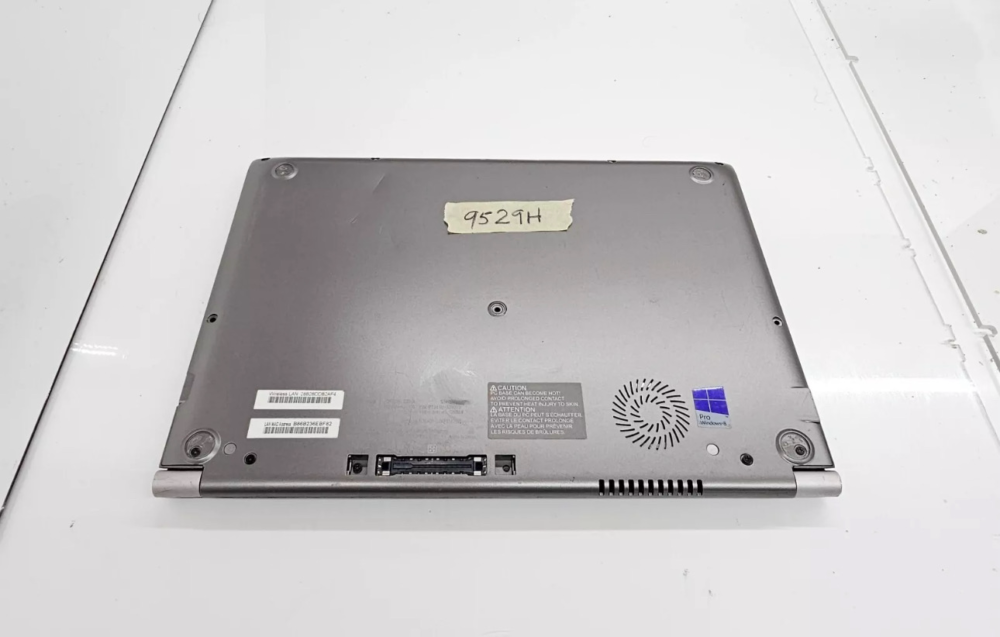 Toshiba Tecra Z30-C | i5-6300U | 8GB RAM | 128GB SSD | For Parts Only - No OS image 4