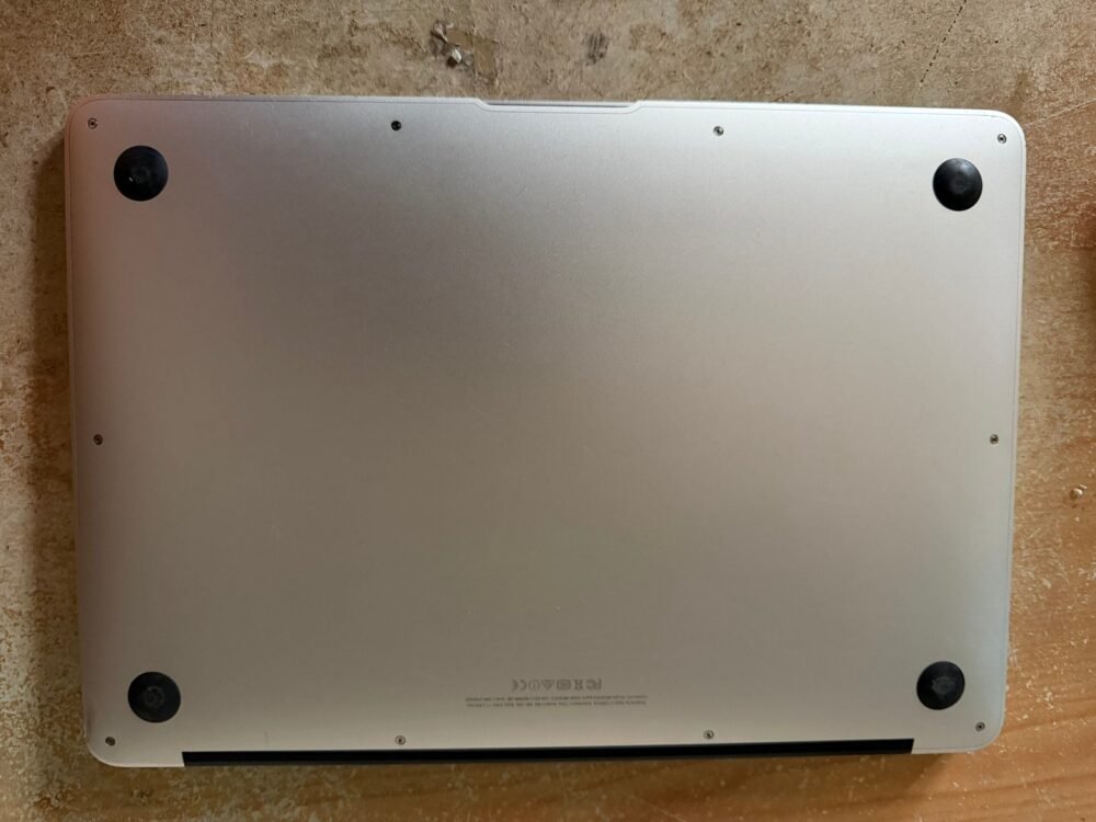 Apple MacBook Air 13inch Early 2015 - Intel i5, 8GB RAM, 128GB SSD, OSX Monterey image 1